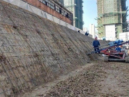 东宝建筑边坡支护